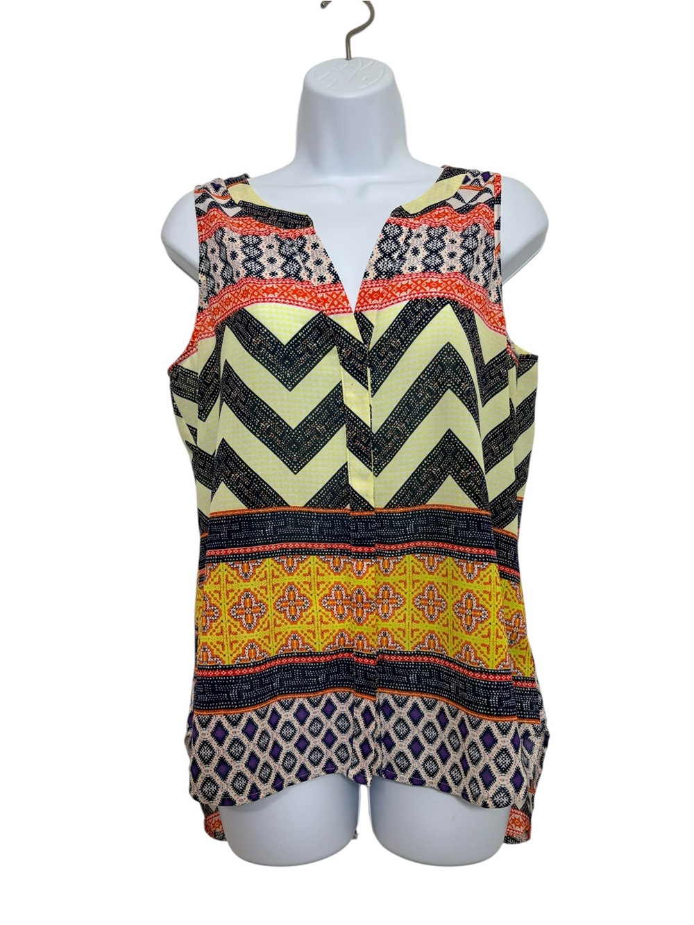 Sanctuary Geometric Tribal Print Sleeveless Split Neck Blouse SzM